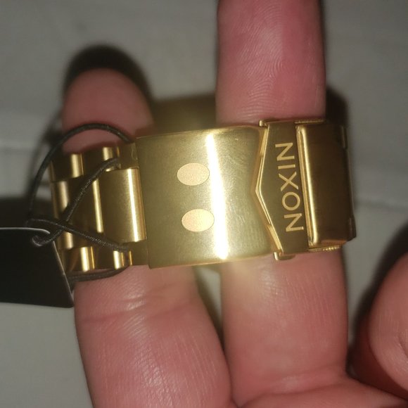 Nixon sentry mckymouse fight cloudwatch - Picture 4 of 13